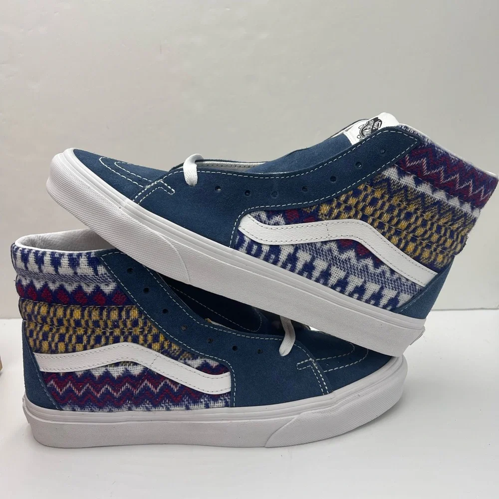 Vans WMNS Sk8-Hi
Fair Isle Biue/Multi Sneakers
VN0A705NBER - Picture 14 of 16